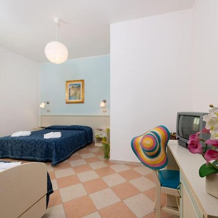 Hotel Bruna مارتينسيكورو المظهر الخارجي الصورة